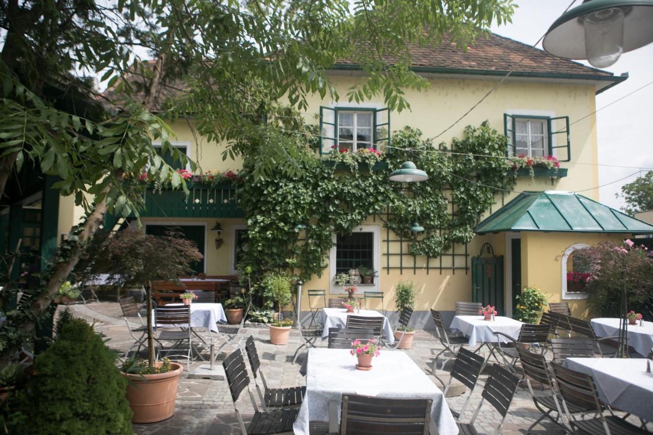 Hotel Garni - Gasthof Pillgrab Sankt Valentin Exterior photo